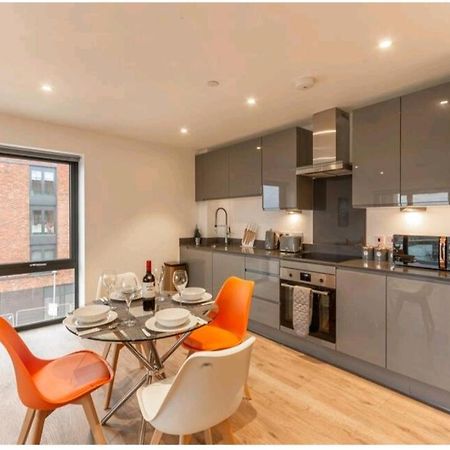 Spacious Balcony View Apt Near Nec Bhx Free Parking Sleeps 4 Hockley Heath Zewnętrze zdjęcie