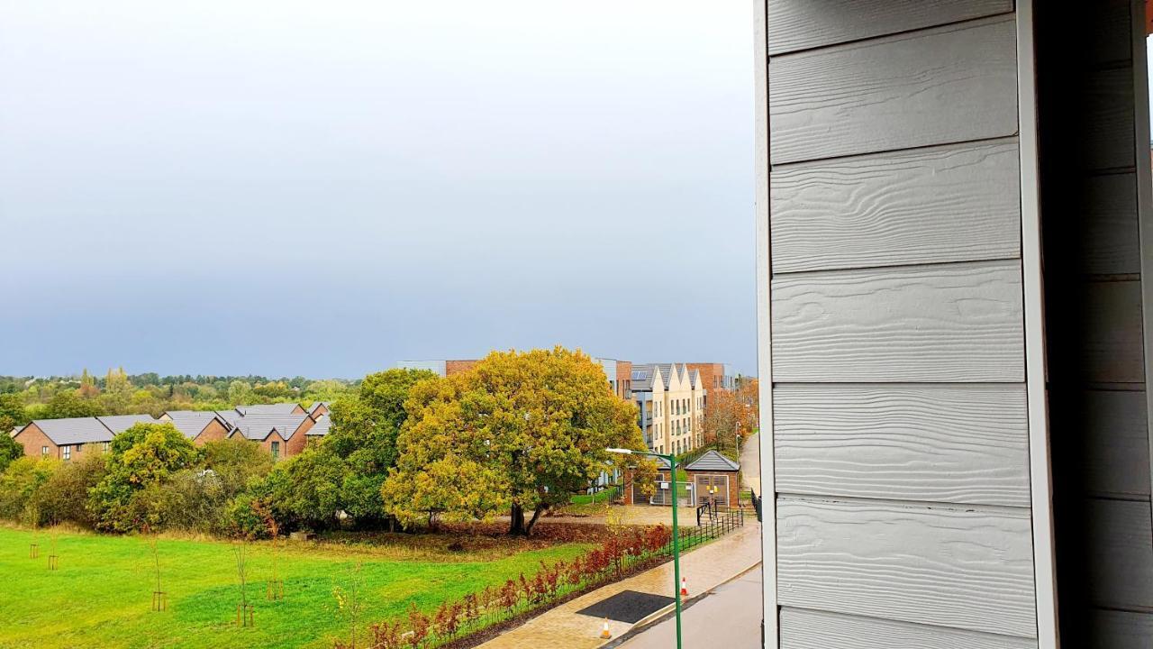 Spacious Balcony View Apt Near Nec Bhx Free Parking Sleeps 4 Hockley Heath Zewnętrze zdjęcie