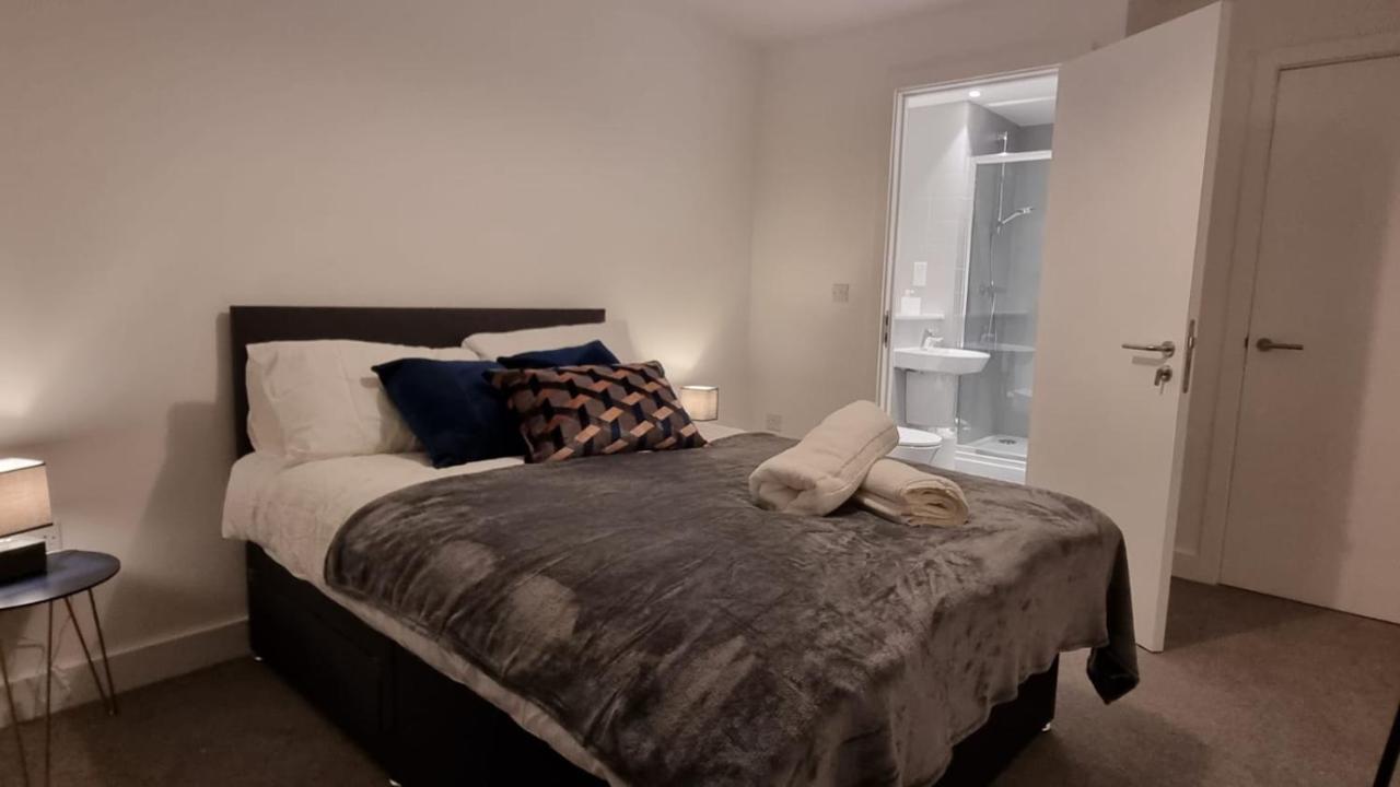 Spacious Balcony View Apt Near Nec Bhx Free Parking Sleeps 4 Hockley Heath Zewnętrze zdjęcie